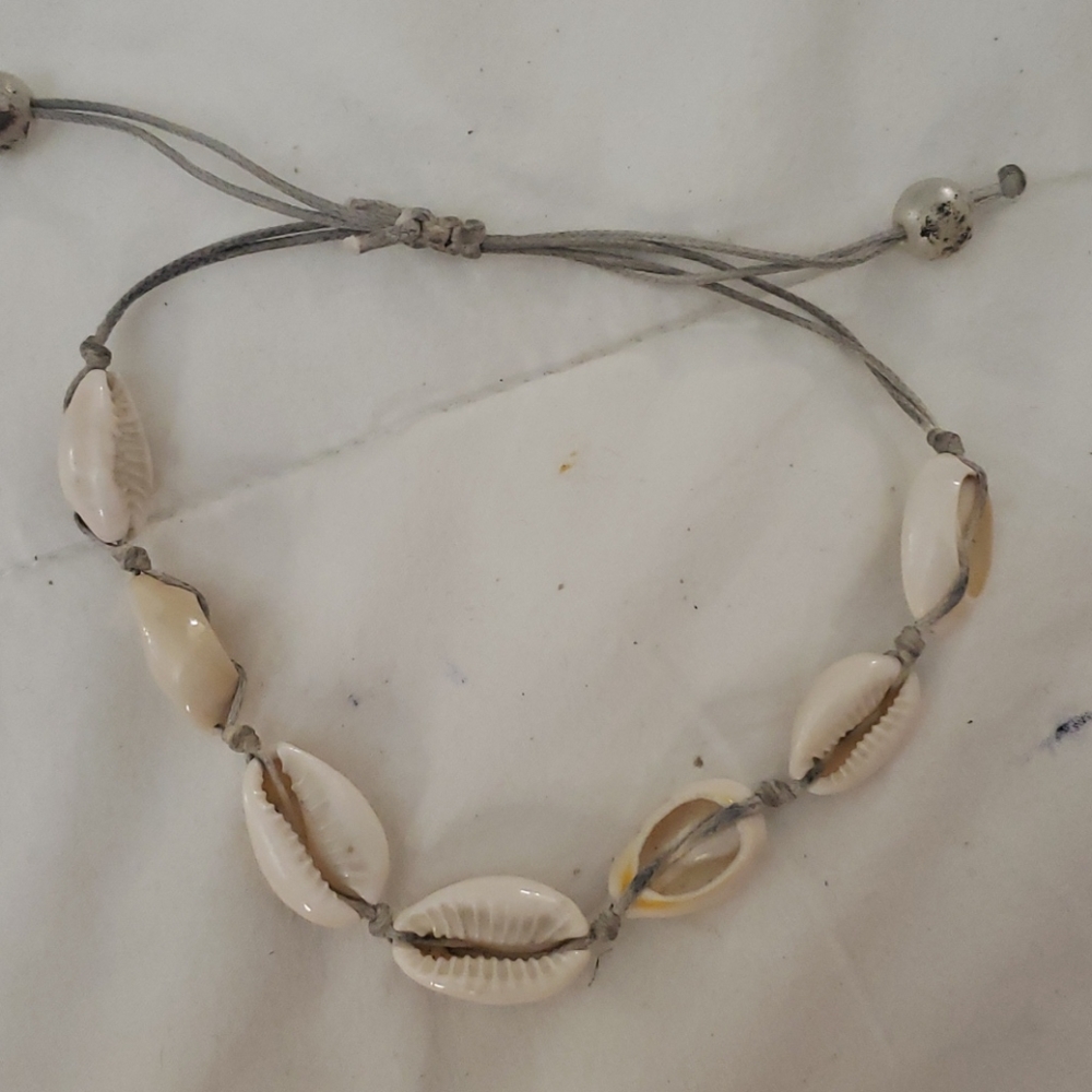 Pooka shell adjustable anklet